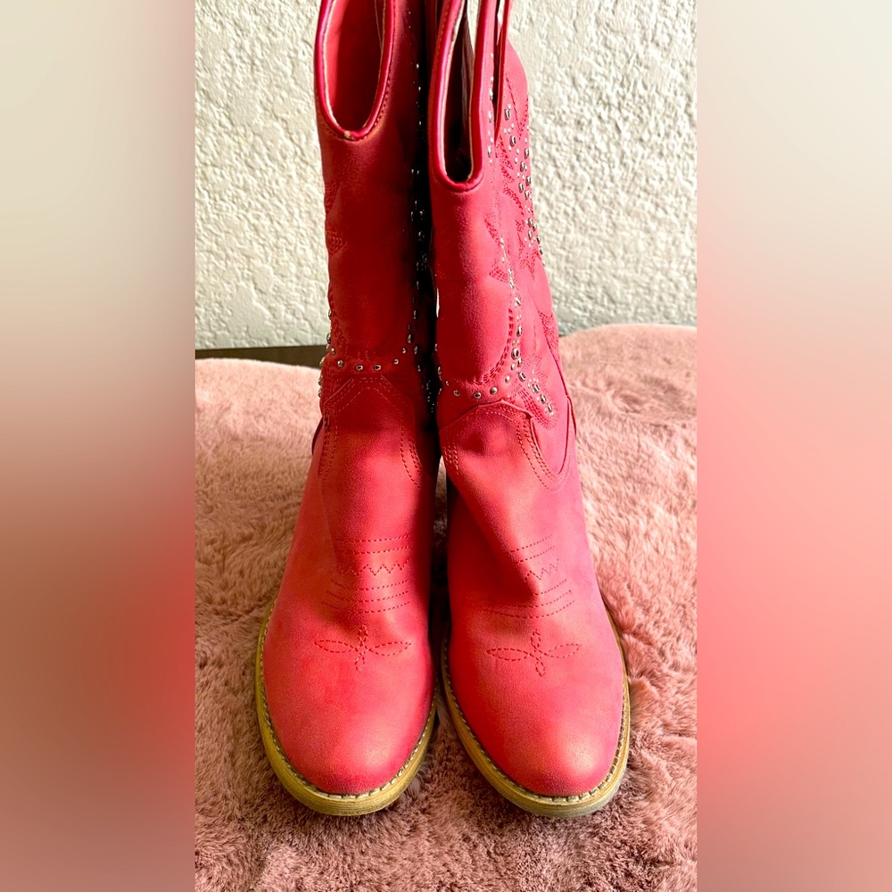 Pink cowgirl boots